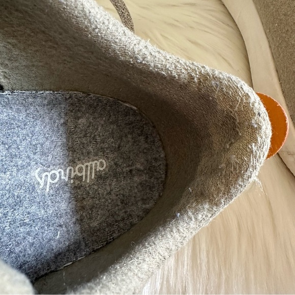 Allbirds Wool Runners - Gray and Cream Sneakers Shoes Sz 8 - Picture 5 of 9